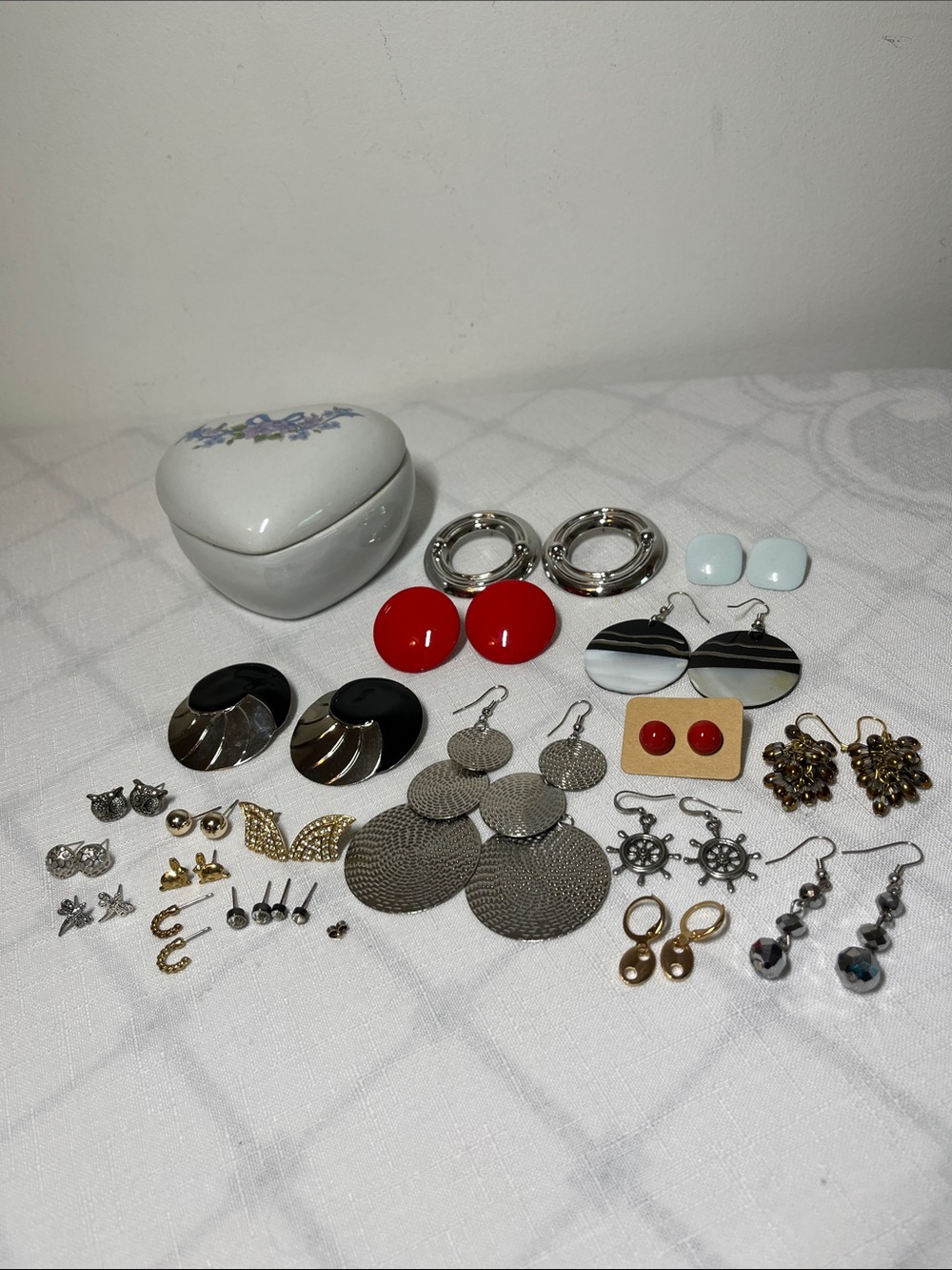 Vintage Assorted Women’s Earrings and trinket box - Red, Black, Silver, White